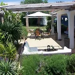 Holiday home Mit Pool By Interhome