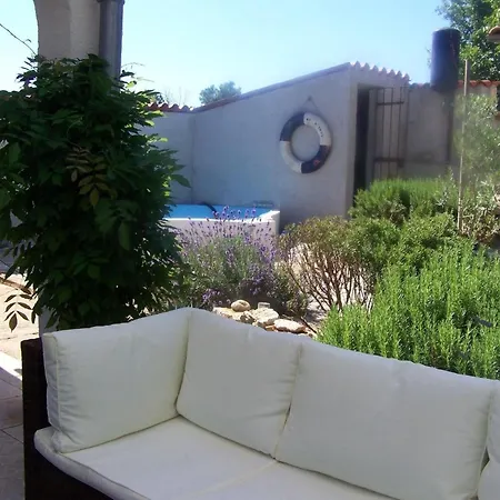 Dom wakacyjny Mit Pool By Interhome Šišan