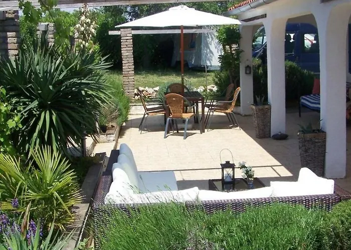 Vikendica Mit Pool By Interhome